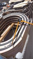 Die Gewindestangen verlängert oder angepasst.