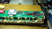 Mit ESU Fx Decoder zum Schalten der Beleuchtung, In die "Toilette" passt genau ein Relais.